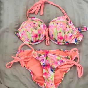 Victoria secret swimsuit set